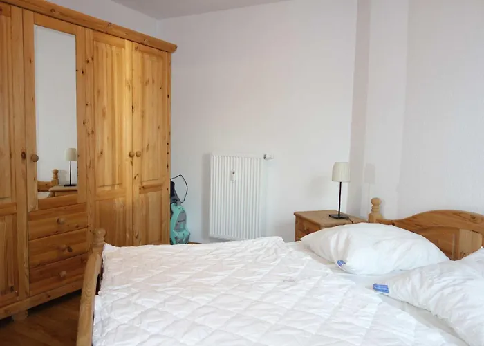 Windrose 26 - Am Rhododendronpark * Graal-Müritz